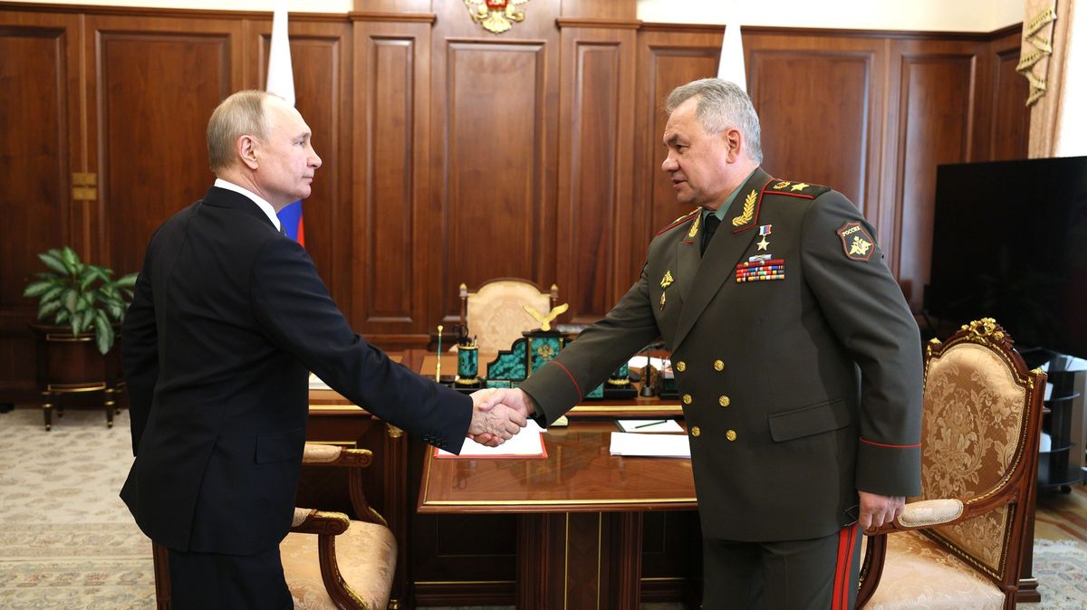 Šojgu navštívil ruské velitelství na Ukrajině